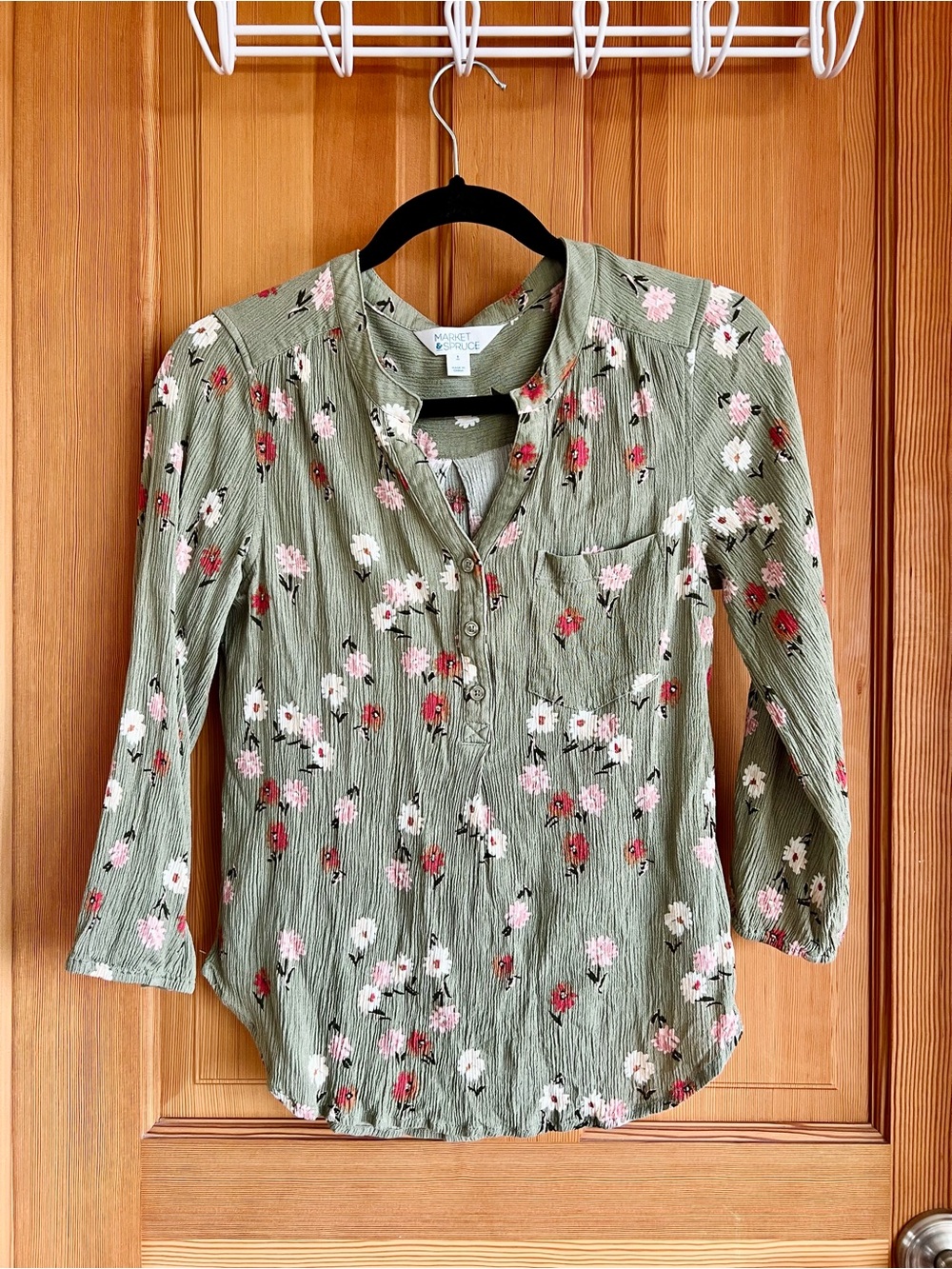 Market & Spruce Olive Green Floral Split-Neck Blouse